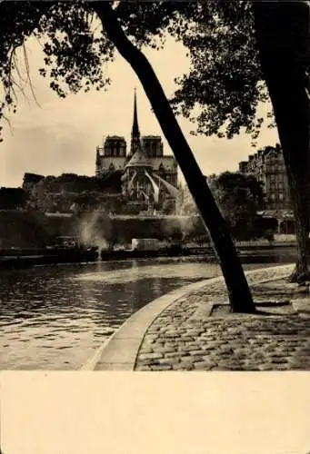 Ak Paris IV Ile de la Cité, Cathédrale Notre Dame, Vue du Quai d'Orleans