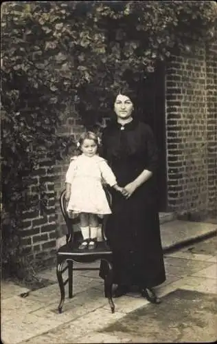 Foto Ak Mutter mit Tochter, Portrait