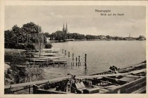 Ak Neuruppin in Brandenburg, Teilansicht, Gewässer, Boote