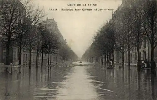 Ak Paris V., Überschwemmung der Seine, Boulevard Saint-Germain, 1910