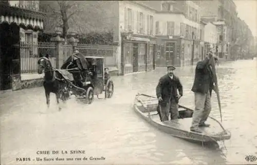 Ak Paris VII., Überschwemmung der Seine, Ein Taxi in einer Straße in Grenelle