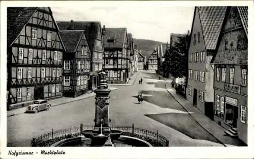 Ak Hofgeismar in Hessen, Marktplatz, Brunnen, Fachwerkhäuser