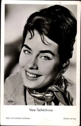 Ak Schauspielerin Vera Tschechowa, Portrait, Film Der Arzt von Stalingrad