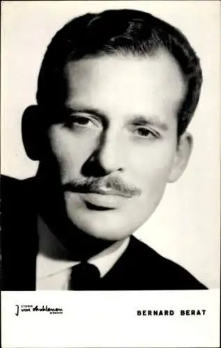 Ak Schauspiele Bernhard Berat, Portrait