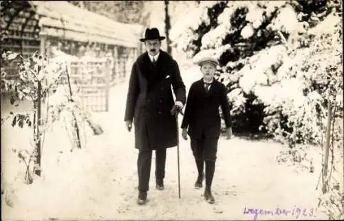 Ak Prinz August Wilhelm von Preußen mit seinem Sohn Prinz Alexander Ferdinand