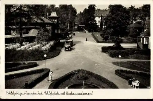 Ak Bad Alexandersbad im Fichtelgebirge Oberfranken, Schloßplatz, Kurhausrestaurant