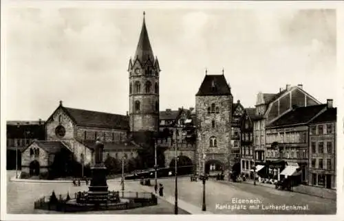 Ak Lutherstadt Eisenach in Thüringen, Karlsplatz mit Lutherdenkmal