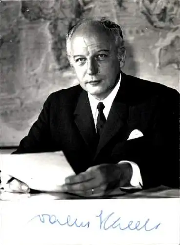 Foto Bundespräsident Walter Scheel, Portrait, Autogramm