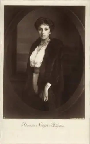 Ak Prinzessin Nadejda von Bulgarien, Portrait, Pelz
