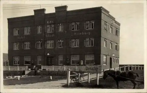 Foto Ak Nordseebad Sankt Peter Ording, Kur-Hotel Stadt Hamburg, Uhrmacher, Pferd