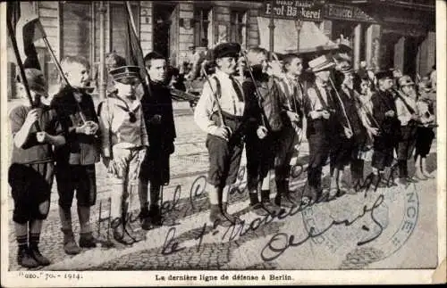 Ak La derniere ligne de defense, Kinder in Uniform, Gewehre, Brotbäckerei Oskar Hanke, I WK