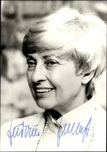 Ak Schauspielerin Gudrun Genest, Portrait, Autogramm