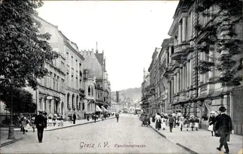 Ak Greiz in Thüringen, Karolinenstraße, Passanten