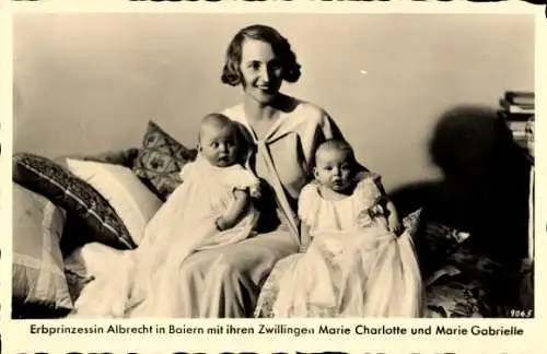 Ak Erbprinzessin Albrecht von Bayern mit Zwillingen Marie Charlotte und Marie Gabrielle