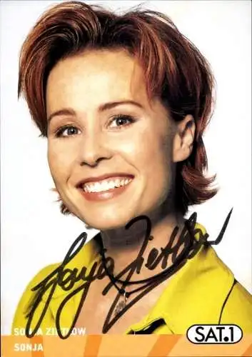 Autogrammkarte Fernsehmoderatorin Sonja Zietlow, Portrait