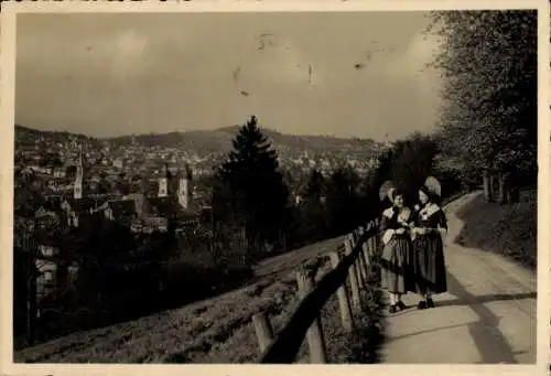 Ak Sankt Gallen Stadt Schweiz, Panorama, Zwei Frauen in Tracht