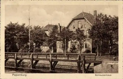 Ak Papenburg im Emsland, Schleusenhaus