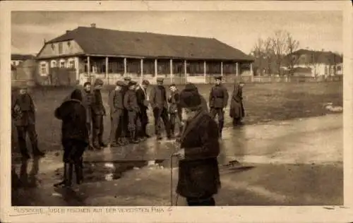 Judaika Ak Russische Juden fischen auf der vereisten Pina, Deutsche Soldaten, 1. WK