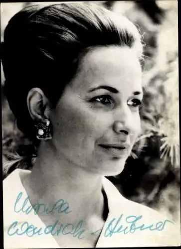 Ak Schauspielerin Ursula Wondrak-Hübner, Portrait, Autogramm