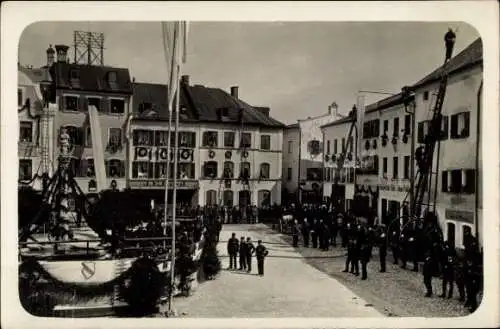 Foto Ak Oberndorf bei Salzburg Österreich, Festakt, geschmückter Marktplatz, 1910