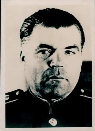 Foto KVP?, Mann in Uniform, Portrait, Kasernierte Volkspolizei