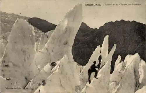 Ak Chamonix Mont Blanc Haute Savoie, Mer de Glace, Pyramdies au Glacier des Bossons