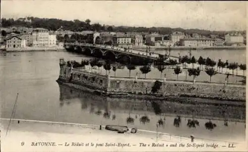 Ak Bayonne Pyrénées Atlantiques, le Reduit, le pont Saint-Esprit