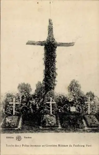 Ak Verdun Meuse, Tombe des 7 Poilus inconnus au Cimetiere Militaire du Faubourg Pave