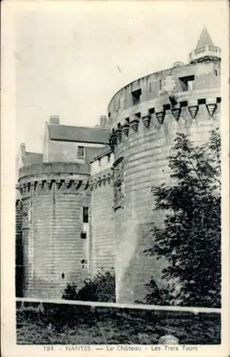 Ak Nantes Loire Atlantique, Schloss, Les Trois Tours