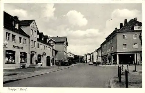 Ak Brügge Lüdenscheid im Märkischen Kreis Westfalen, Straßenpartie, Apotheke