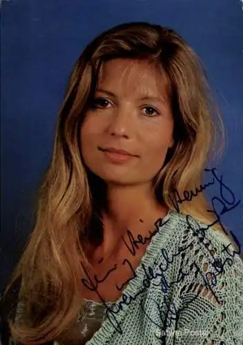 Ak Schauspielerin Sabine Postel, Portrait, Autogramm