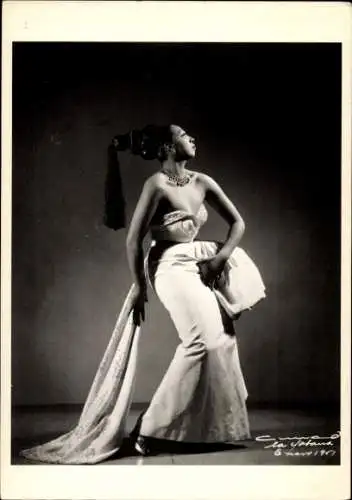 Ak Schauspielerin Josephine Baker, Portrait, Kostüm