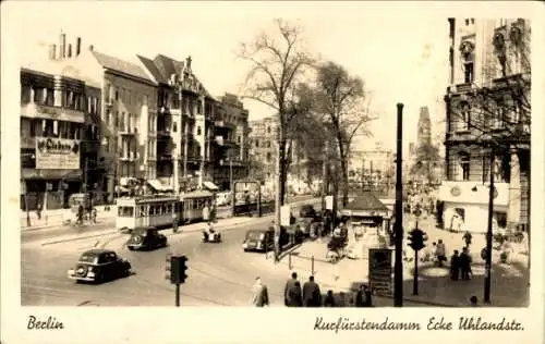 Ak Berlin Charlottenburg, Kurfürstendamm Ecke Uhlandstr., U Bahneingang, Autos, Fußgänger