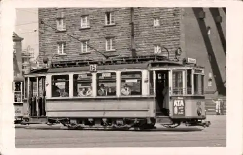 Foto Ak Stuttgart, Straßenbahn Linie 15, Fahrgäste, Reklame ATA