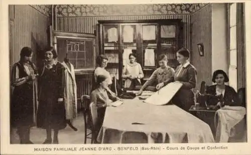 Ak Benfeld Elsass Bas Rhin, Maison Familiale Jeanne d'Arc, Schneiderei-Kursus