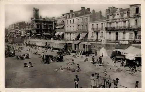 Ak Les Sables d'Olonne Vendée, Strand