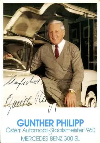 Ak Schauspieler Gunther Philipp, Portrait im Oldtimer, Autogramm