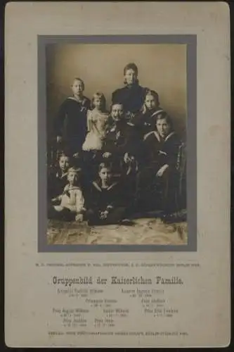 Cabinet Foto Gruppenbild der Kaiserlichen Familie Wilhelm II., Augusta Victoria und Kinder