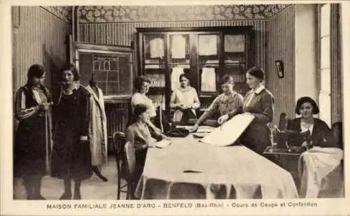 Ak Benfeld Elsass Bas Rhin, Maison Familiale Jeanne d'Arc, Schneiderei-Kursus