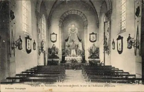 Ak Commercy Meuse, Chapelle du Pensionnat, Rue Levee-de-Breuil, le jour de l'Adoration perpetuelle