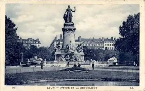 Ak Lyon Rhône, Statue de la Republique