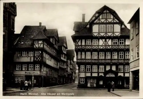 Ak Hann. Münden in Niedersachsen, Alte Häuser am Marktplatz