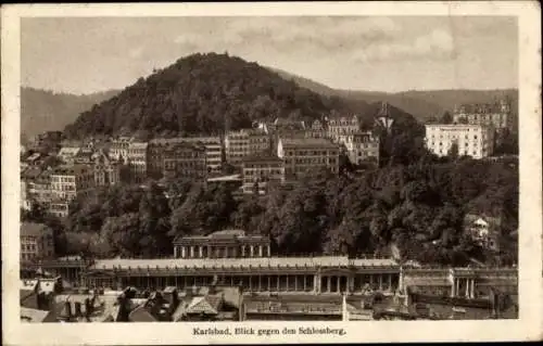Ak Karlovy Vary Karlsbad Stadt, Blick gegen den Schlossberg