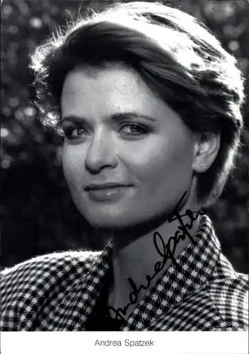 Ak Schauspielerin Andrea Spatzek, Portrait als Gabi Skabowski-Zimmermann in Lindenstraße, Autogramm