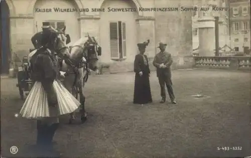 Ak Kaiser Wilhelm II. und seine Schwester Kronprinzessin Sophie auf Korfu, Kutsche, griech. Tracht