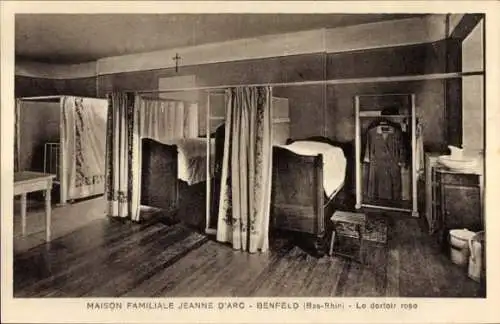  Ak Benfeld Elsass Bas Rhin, Maison Familiale Jeanne d'Arc, rosa Schlafsaal