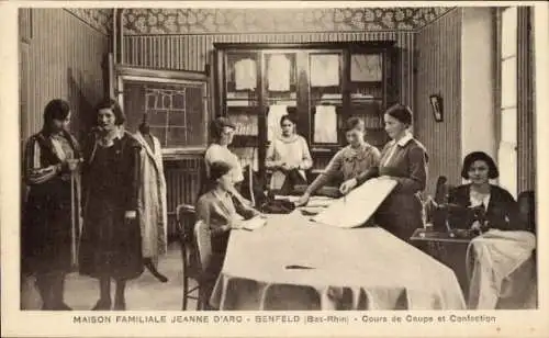 Ak Benfeld Elsass Bas Rhin, Maison Familiale Jeanne d'Arc, Schneiderei-Kursus