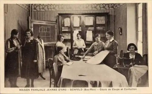Ak Benfeld Elsass Bas Rhin, Maison Familiale Jeanne d'Arc, Schneiderei-Kursus