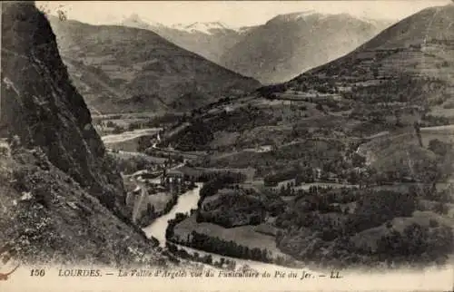 Ak Lourdes Hautes Pyrénées, La Vallee d'Argeles vue du Funiculaire du Pic du Jer