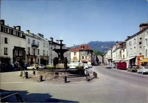 Ak Remiremont Lothringen Vosges, Place de la Courtine, Fontaine de Dauphins